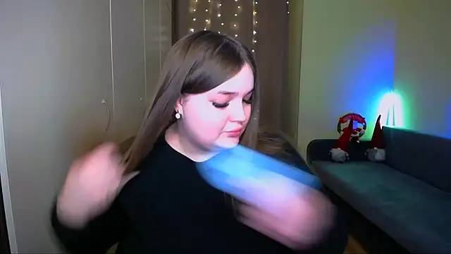 Emaaa ua online show from December 21, 6:15 pm