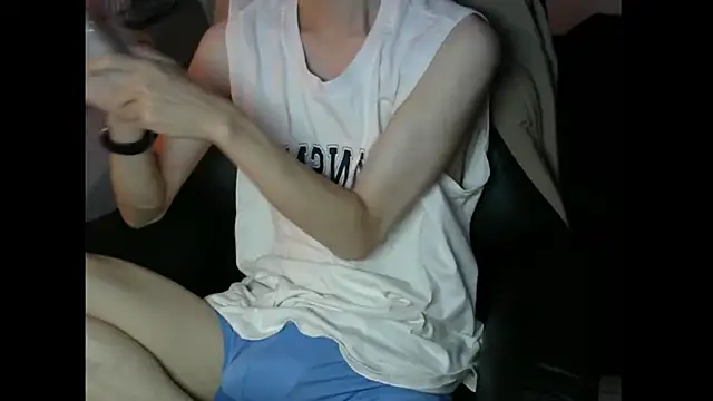 Snapshot of Ray175oo chatting on October 1, 7:25 am Ray175oo online show from October 1, 7:25 am