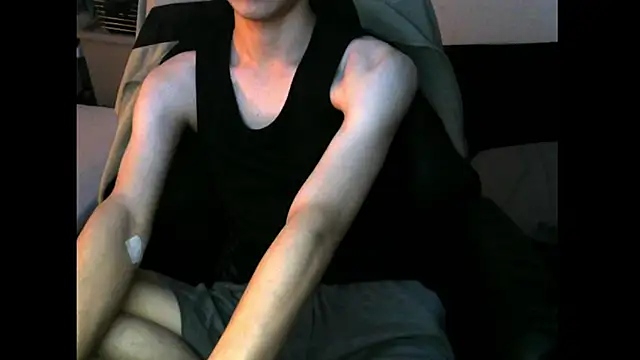 Snapshot of Ray175oo chatting on October 13, 4:18 pm Ray175oo online show from October 13, 4:18 pm