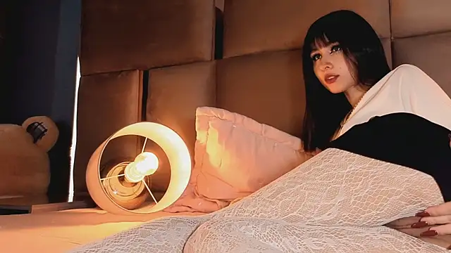 angelinepossy online show from November 11, 6:30 pm