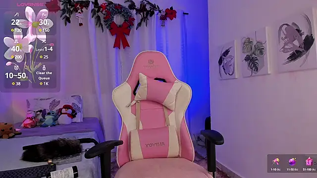 Snapshot of Lia_Petite1 chatting on February 1, 11:48 pm Lia Petite1 online show from February 1, 11:48 pm