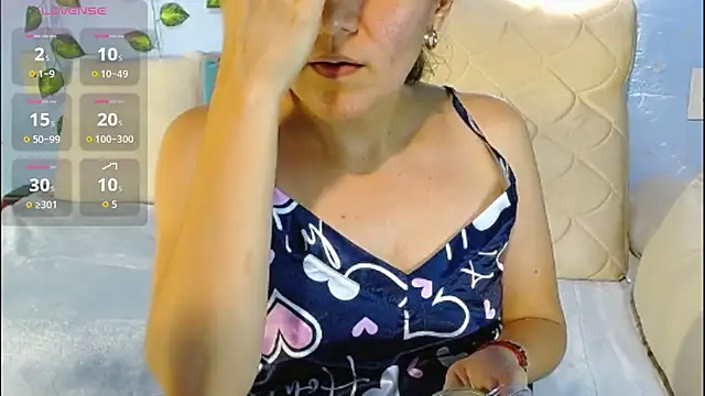 venus swet  online show from March 17, 1:43 am