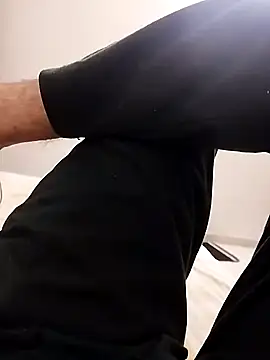 Snapshot of devilisinside9 chatting on December 25, 5:05 pm devilisinside9 online show from December 25, 5:05 pm