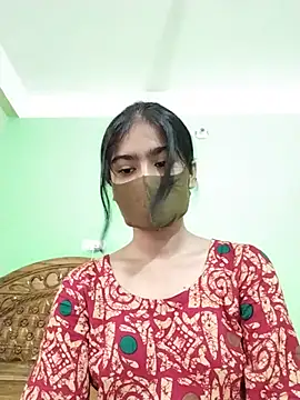Snapshot of Arisha- chatting on May 21, 7:48 am Arisha- online show from May 21, 7:48 am