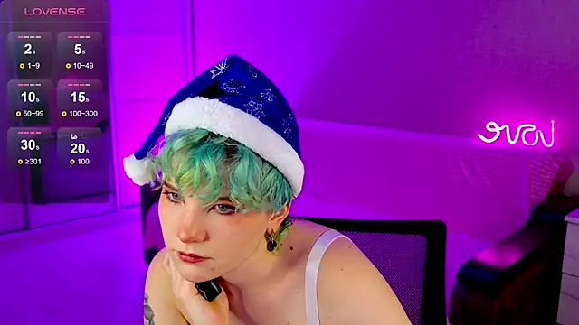 Snapshot of School_Love chatting on December 30, 1:14 pm School Love online show from December 30, 1:14 pm