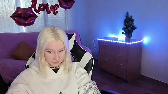 EnigmaSee online show from February 23, 1:25 am