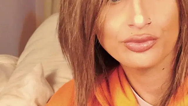 Snapshot of xprettysmilex chatting on December 4, 9:24 pm xprettysmilex online show from December 4, 9:24 pm