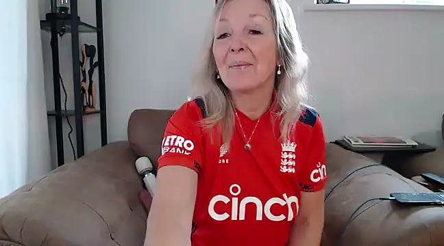 Ladystargazer1966 online show from January 10, 12:36 pm