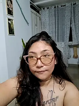 Mia Ruiz online show from February 1, 5:49 am