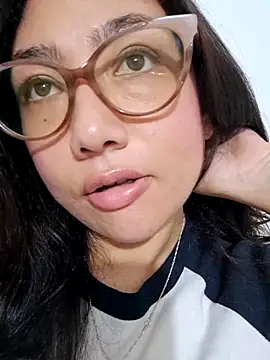 Mia Ruiz online show from February 15, 1:42 am