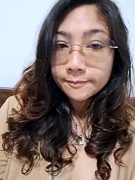 Mia Ruiz online show from December 18, 3:12 am