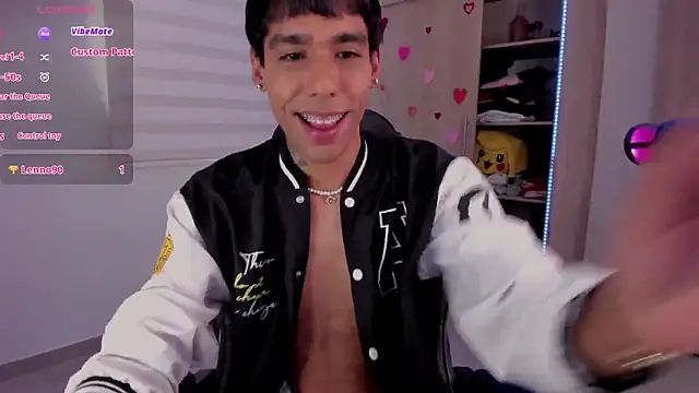 aldrinwhite online show from February 6, 6:13 pm