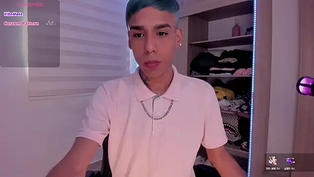 aldrinwhite online show from February 25, 3:27 pm