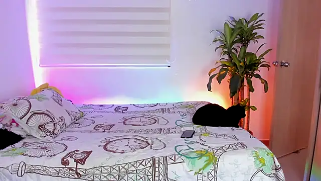 aldrinwhite online show from September 27, 6:02 pm