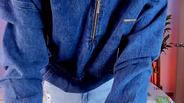 aldrinwhite online show from October 17, 5:15 pm