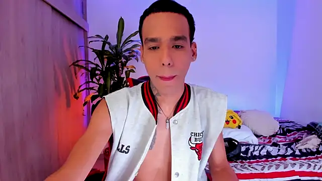 Snapshot of aldrinwhite chatting on May 11, 5:54 pm aldrinwhite online show from May 11, 5:54 pm