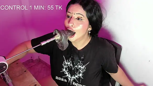 Snapshot of hally_berry____ chatting on July 16, 4:07 am hally berry online show from July 16, 4:07 am