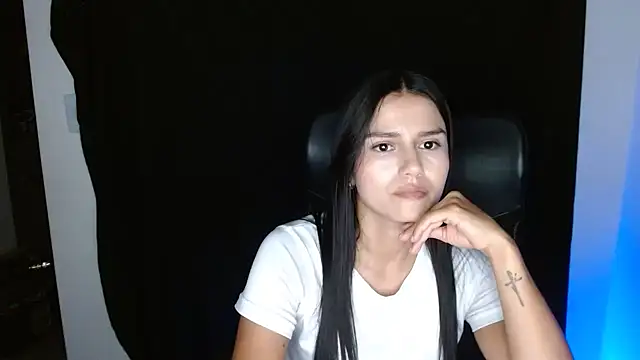 Snapshot of cloe_fox chatting on October 2, 12:39 am cloe fox online show from October 2, 12:39 am