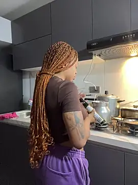 Snapshot of Melany_Williams chatting on May 29, 12:25 pm Melany Williams online show from May 29, 12:25 pm