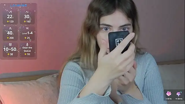 chloi hes online show from December 8, 10:41 am