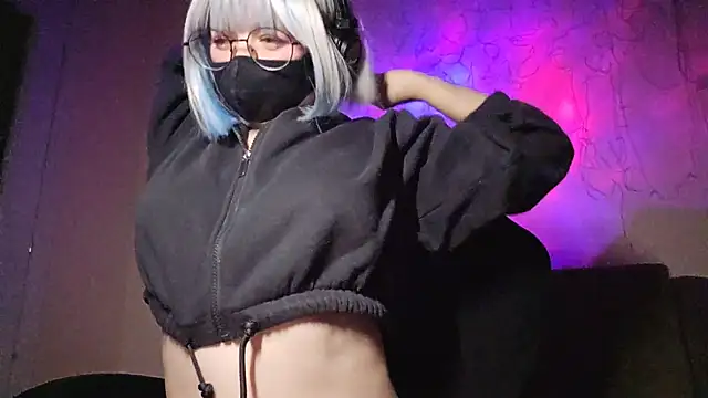 DanaWard online show from November 13, 8:08 pm