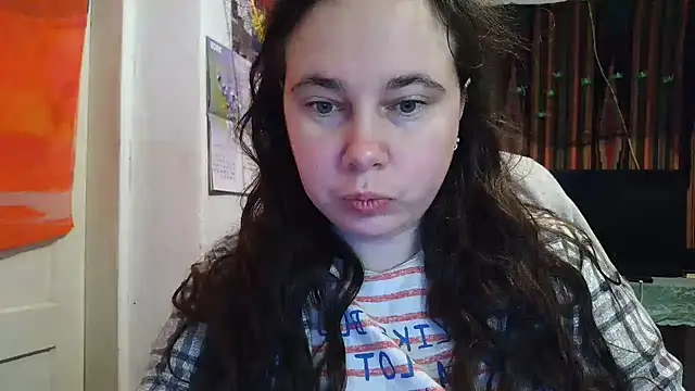 Cora Maro online show from November 1, 11:29 pm