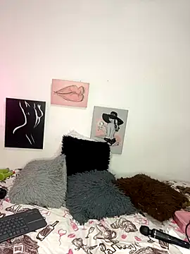 BarbieHotLaura online show from November 29, 2:58 am