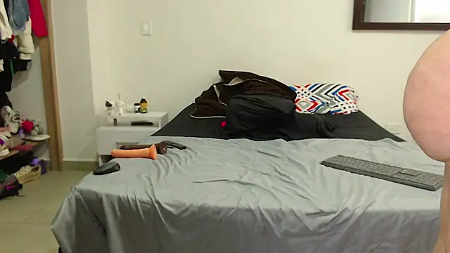 AnnieRoss69 online show from February 28, 3:37 pm