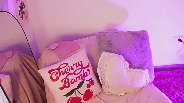 salome-brown online show from March 12, 8:15 pm