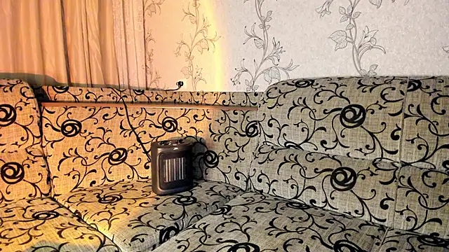 insanely-sweet online show from December 2, 8:11 pm