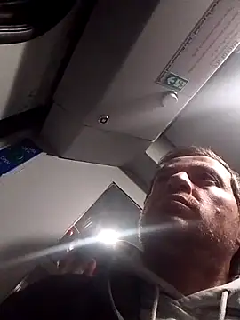 openlegsforyou online show from November 7, 9:59 pm