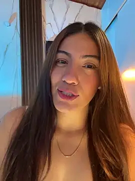 Snapshot of emmily_d chatting on May 9, 6:46 pm emmily d online show from May 9, 6:46 pm