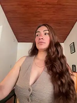 Snapshot of emmily_d chatting on June 9, 7:03 pm emmily d online show from June 9, 7:03 pm