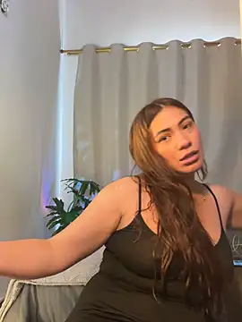 Snapshot of emmily_d chatting on June 20, 7:49 pm emmily d online show from June 20, 7:49 pm