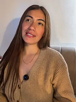 Snapshot of emmily_d chatting on June 29, 7:25 pm emmily d online show from June 29, 7:25 pm