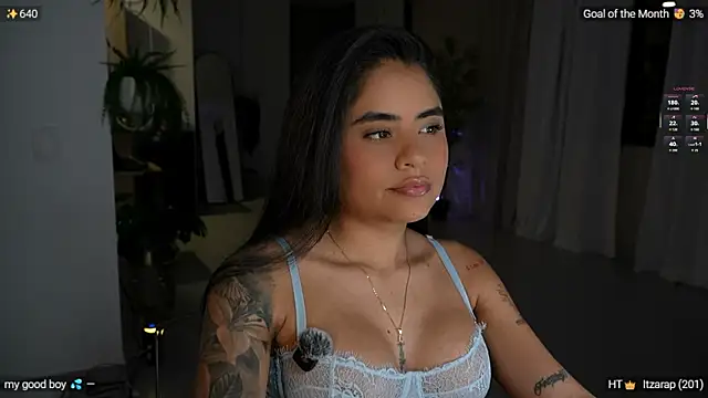 Snapshot of penelopesexx chatting on June 6, 12:05 am penelopesexx online show from June 6, 12:05 am