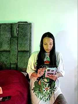 Snapshot of Nicole420squirt chatting on February 21, 9:43 pm Nicole420squirt online show from February 21, 9:43 pm