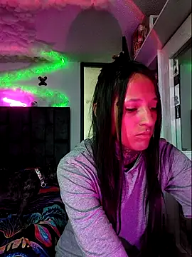 Snapshot of Nicole420squirt chatting on September 22, 5:15 pm Nicole420squirt online show from September 22, 5:15 pm