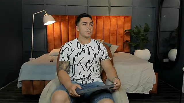 Ryan Hunt online show from January 30, 12:59 pm