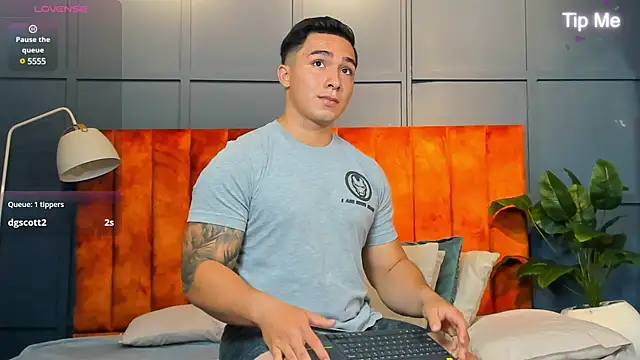 Ryan Hunt online show from February 7, 3:52 pm