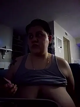 Snapshot of DevilDahm chatting on December 2, 3:58 am DevilDahm online show from December 2, 3:58 am