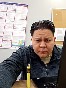 Snapshot of DevilDahm chatting on December 7, 3:52 pm DevilDahm online show from December 7, 3:52 pm