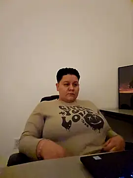 Snapshot of DevilDahm chatting on December 7, 7:10 pm DevilDahm online show from December 7, 7:10 pm