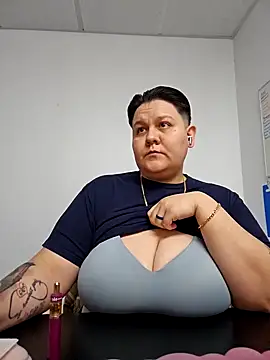 Snapshot of DevilDahm chatting on January 2, 5:07 pm DevilDahm online show from January 2, 5:07 pm