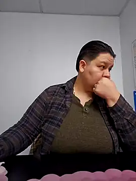 Snapshot of DevilDahm chatting on January 6, 4:13 pm DevilDahm online show from January 6, 4:13 pm