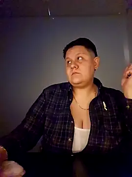 Snapshot of DevilDahm chatting on January 7, 9:03 pm DevilDahm online show from January 7, 9:03 pm