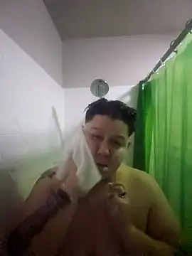 Snapshot of DevilDahm chatting on January 28, 2:10 pm DevilDahm online show from January 28, 2:10 pm