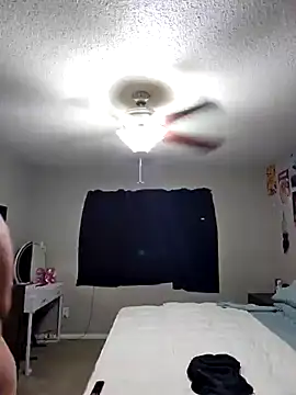 Snapshot of DevilDahm chatting on February 14, 2:33 pm DevilDahm online show from February 14, 2:33 pm