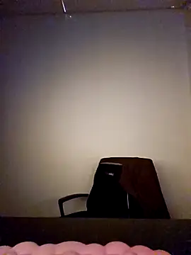 Snapshot of DevilDahm chatting on March 12, 4:24 pm DevilDahm online show from March 12, 4:24 pm