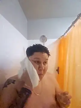 Snapshot of DevilDahm chatting on March 18, 1:00 am DevilDahm online show from March 18, 1:00 am